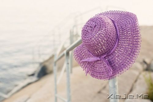 晚安心语:累了,蹲下来抱抱自己 (8)